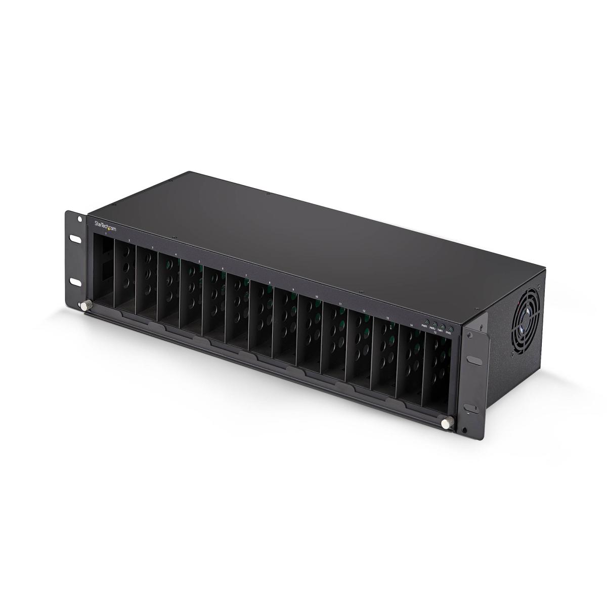 StarTech.com 15-Slot Unmanaged Media Converter Chassis for MCM Media Converter Series, Full Power Isolation, Active Cooling, 19in Rackmount, TAA Compliant